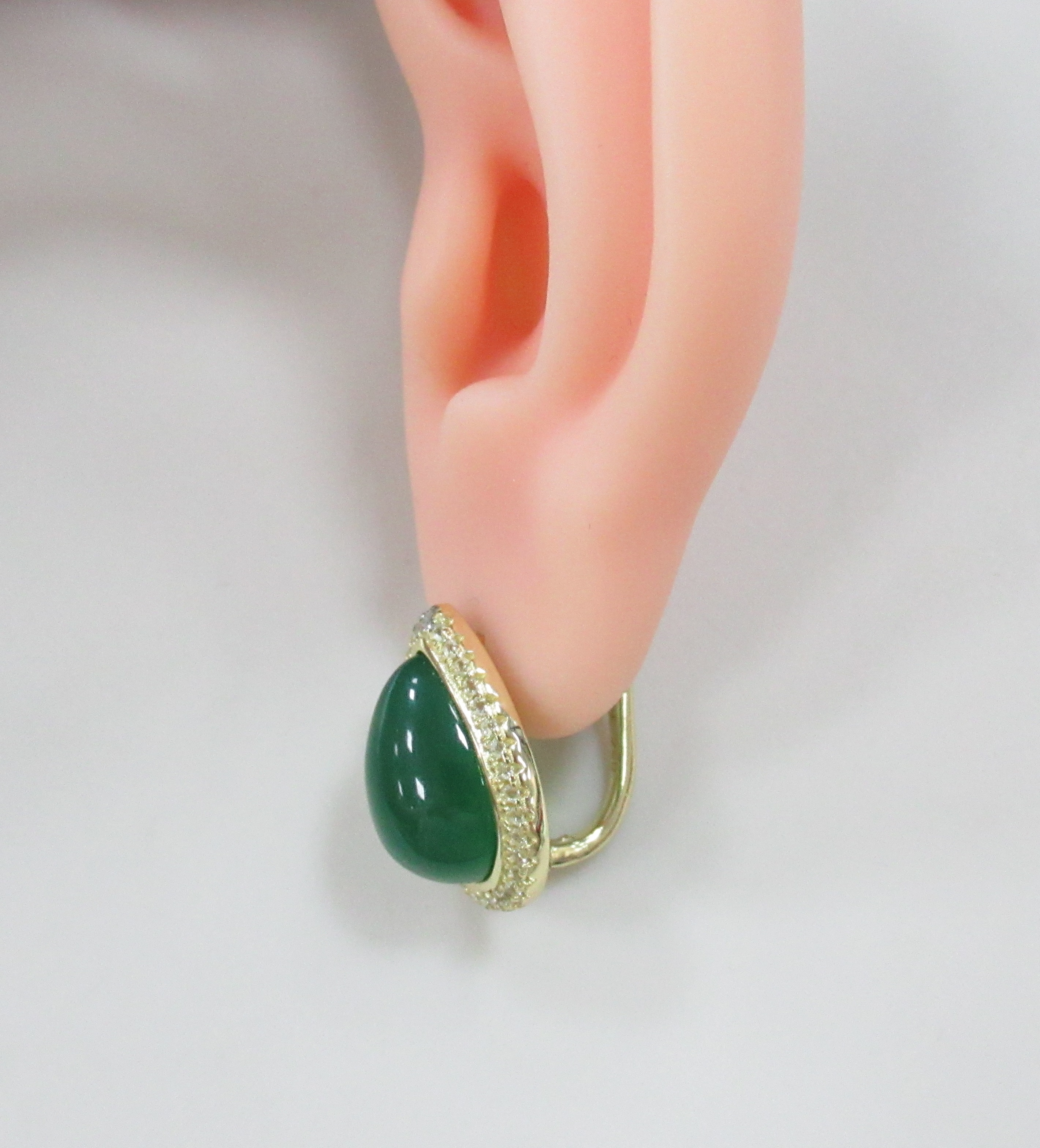 Серебряные серьги с халцедонами